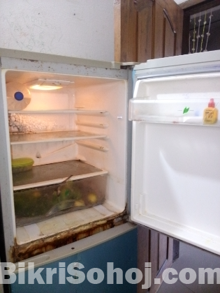 Refrigerator/freeze